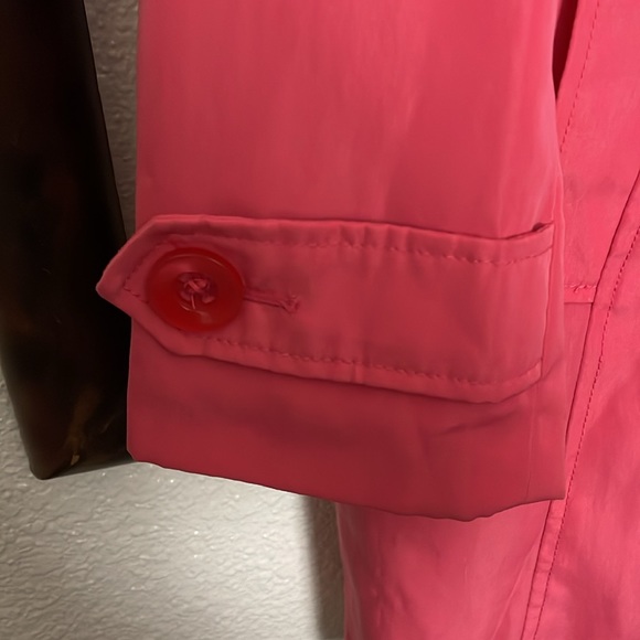 Women’s size small relativity button up coral trenchcoat - Picture 4 of 15